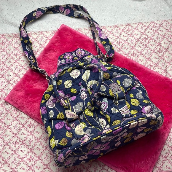 Vera Bradley Bucket Purse - Picture 1 of 9